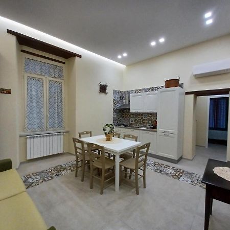 Dimora Lazzarella Apartment Napoli Ngoại thất bức ảnh