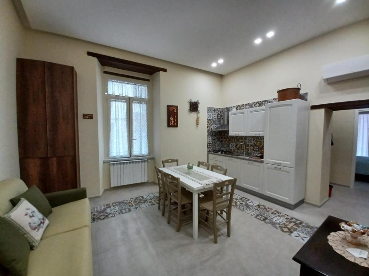 Dimora Lazzarella Apartment Napoli Ngoại thất bức ảnh