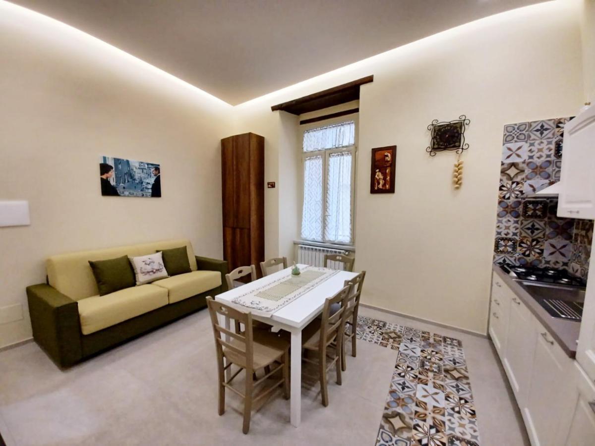 Dimora Lazzarella Apartment Napoli Ngoại thất bức ảnh